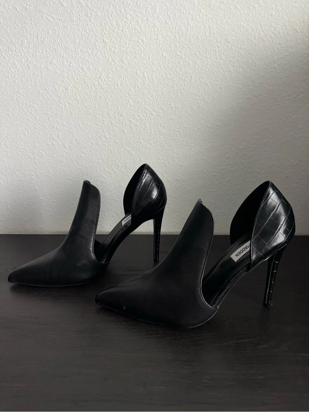 Steve Madden Black Leather Pointed-Toe Stiletto Booties Size 9.5